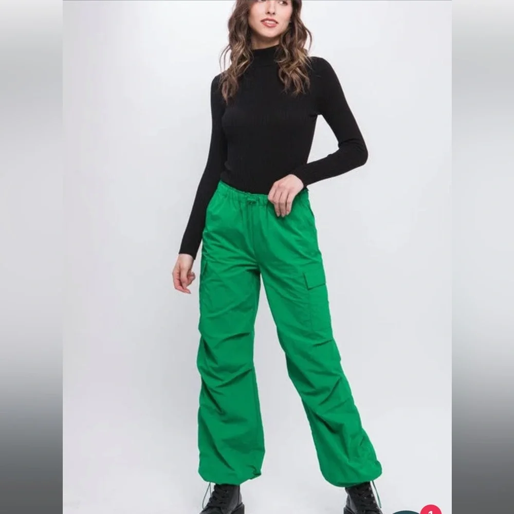 NWT- LOVE TREE Womens Nylon Parachute Cargo Pants